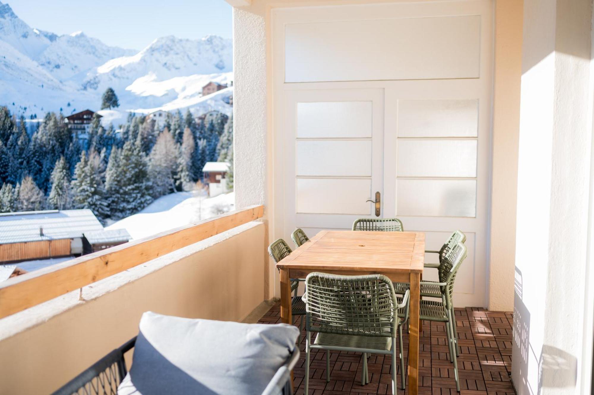 Alpennest Apartment *